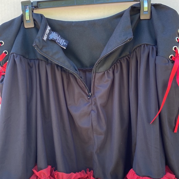 Hot topic Womens plus size 2X black & red side lace up ruffle skirt gothic punk - Picture 6 of 7